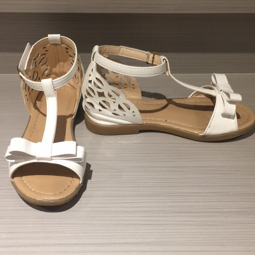 Sandals for girls